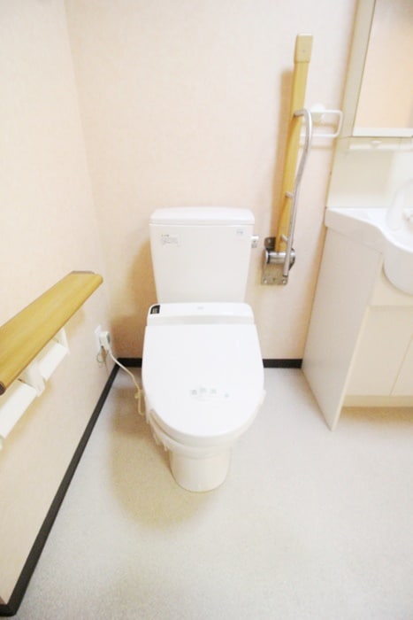 トイレ ひまわり緑館