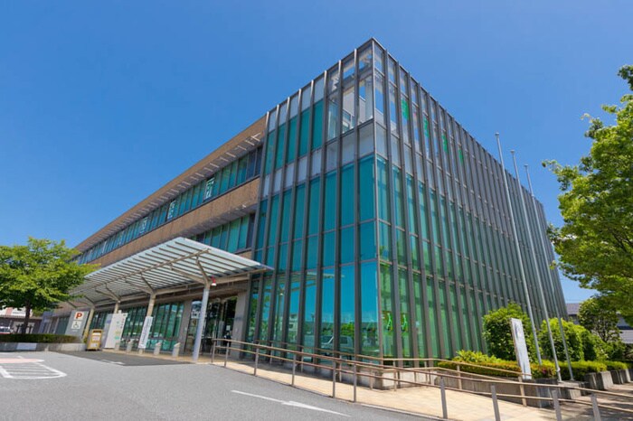 さいたま市緑区役所(役所)まで550m ひまわり緑館