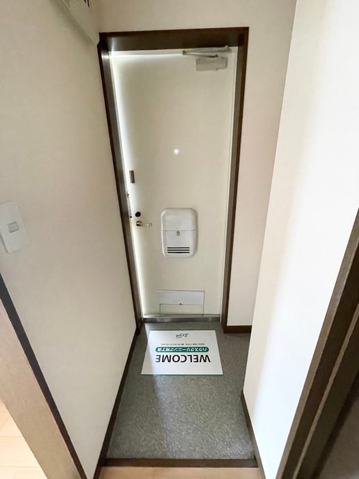 玄関 ドミ－ル　ヨコハマ