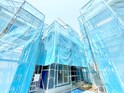 建築中