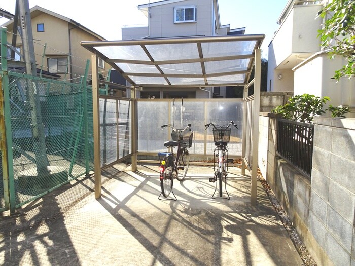 駐輪場 ルミエール川越