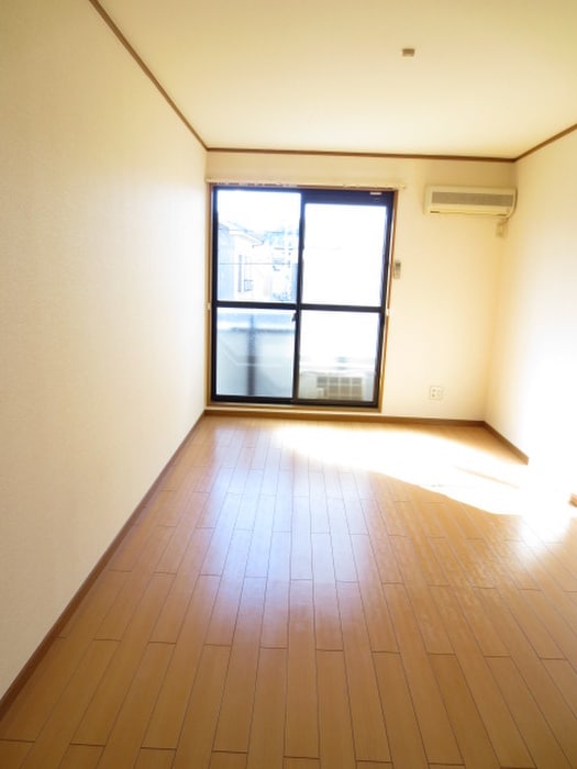 居室 ﾊｲﾂｱｿｳ