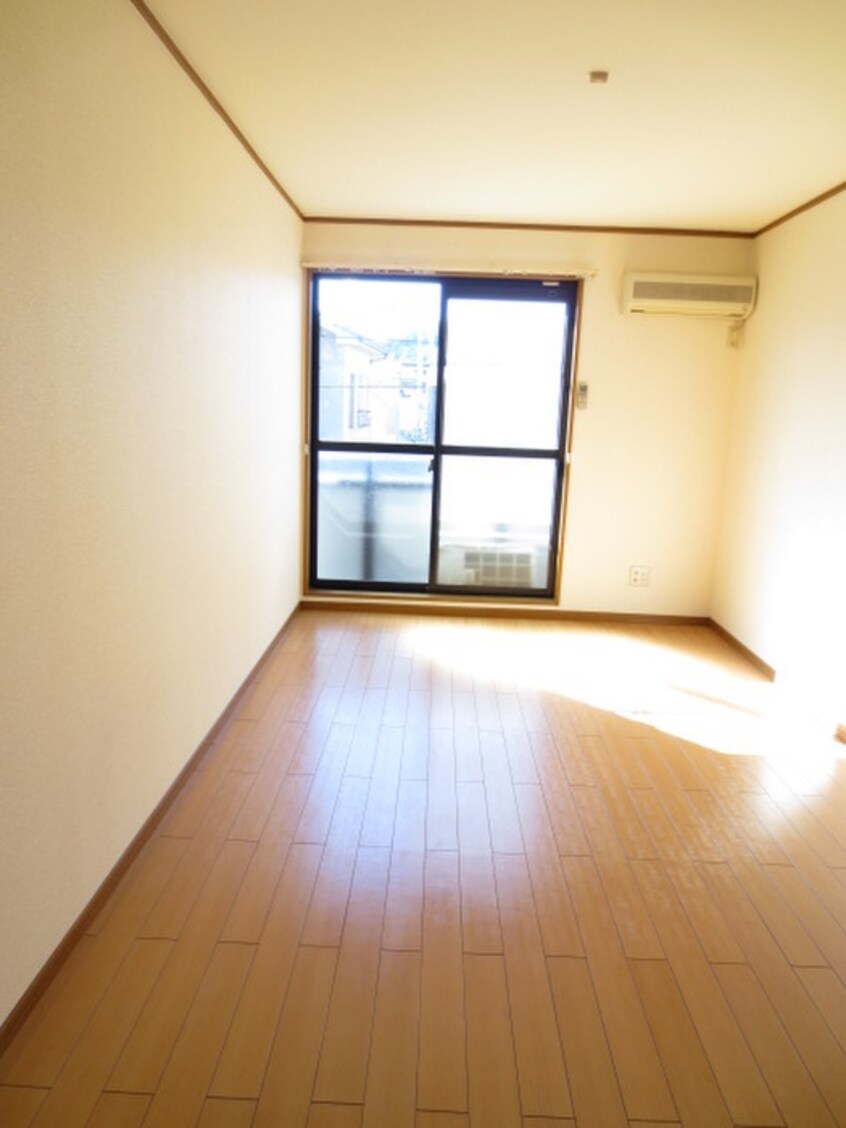 居室 ﾊｲﾂｱｿｳ