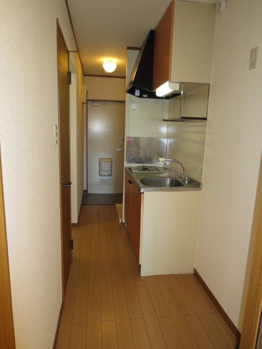 廊下 ﾊｲﾂｱｿｳ