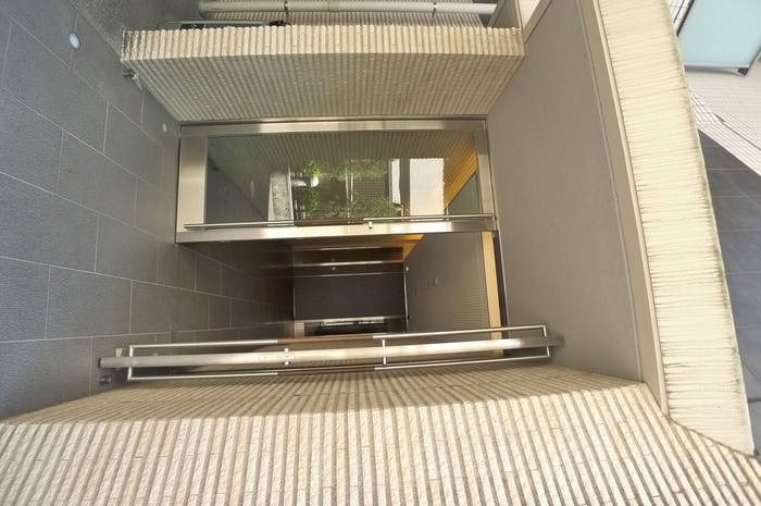 エントランス部分 コンフォリア文京春日