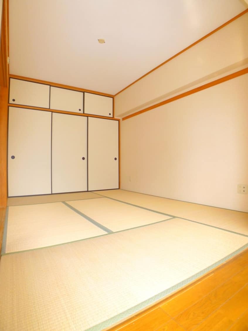 収納 コ－ポレ－ト浦和中島１号棟