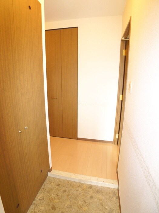 玄関 アイングレ－ス八千代