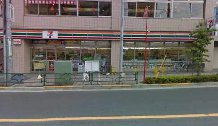 セブンイレブン小金井前原３丁目店(コンビニ)まで300m メゾン・クレール
