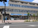 ローソン上丸子山王町店(コンビニ)まで200m オーキッドレジデンス武蔵小杉