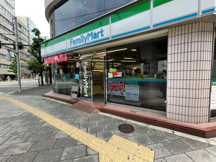 ファミリーマート 神田岩本町一丁目店(コンビニ)まで180m プロスペクト日本橋本町