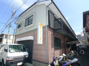イーストミューズ