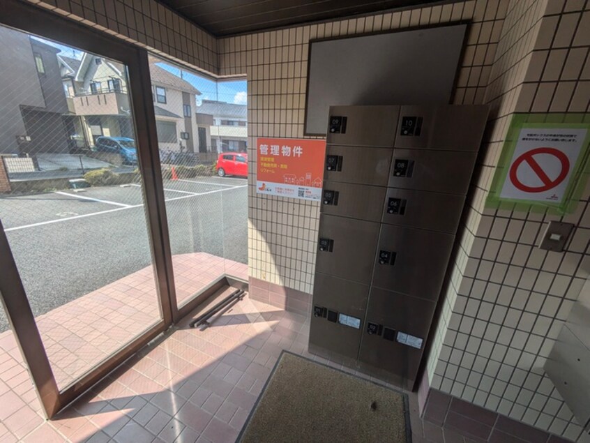 エントランス部分 サンクレスト武蔵藤沢