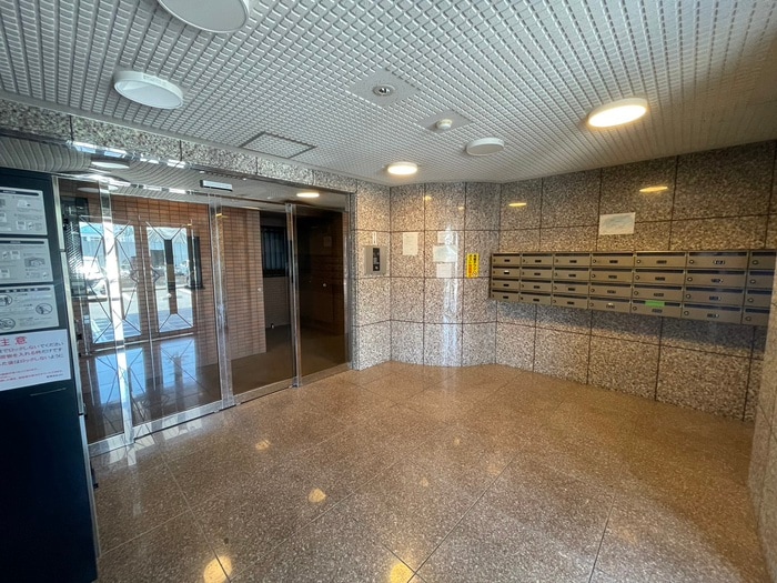 エントランス部分 ミウパラスト