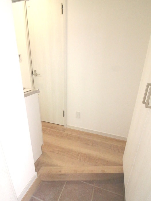 玄関 ベルヴィル壱番館