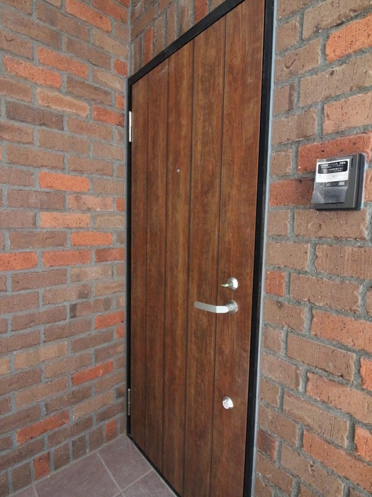 玄関 ベルヴィル壱番館