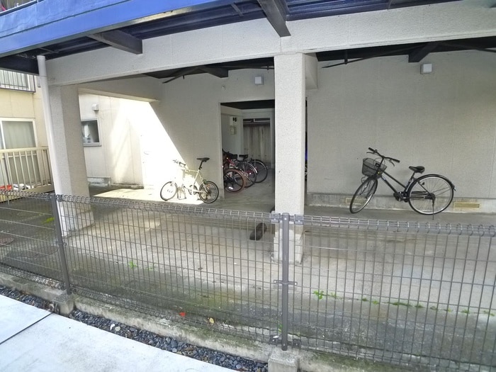 駐輪場 アンカンシェル松島