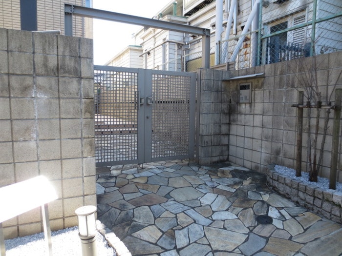 エントランス部分 RESIDENCEIKEBUKURO-EAST