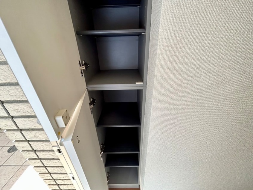 靴箱 RESIDENCEIKEBUKURO-EAST