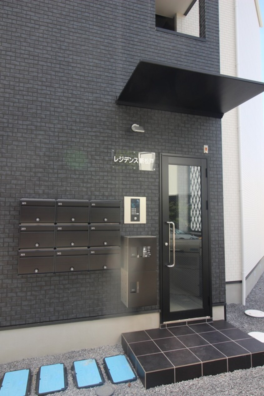 エントランス部分 レジデンス新松戸