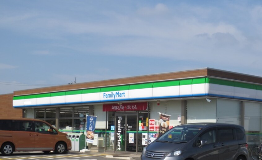 ファミリーマート鴻巣加美店(コンビニ)まで450m パークヒルズ鴻巣