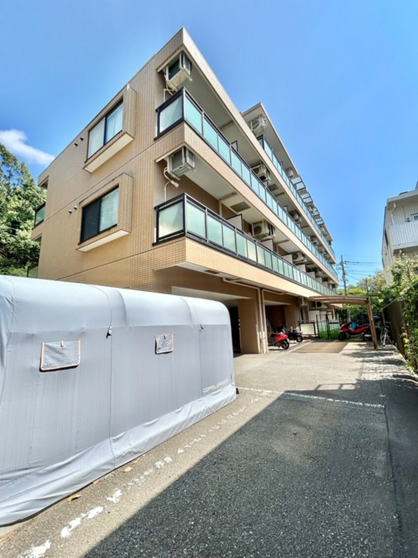 駐輪場 シャルムルミエ－ル