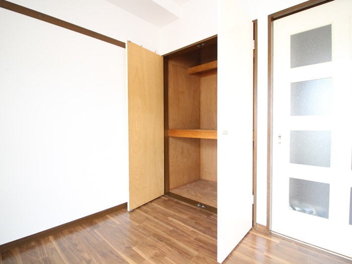 収納 ヒルズ梅野