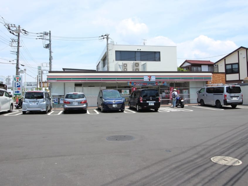 セブンイレブン城南4丁目店(コンビニ)まで160m グリーンルーム湘南