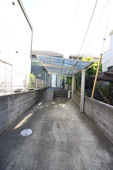 駐車場 鶴川戸建
