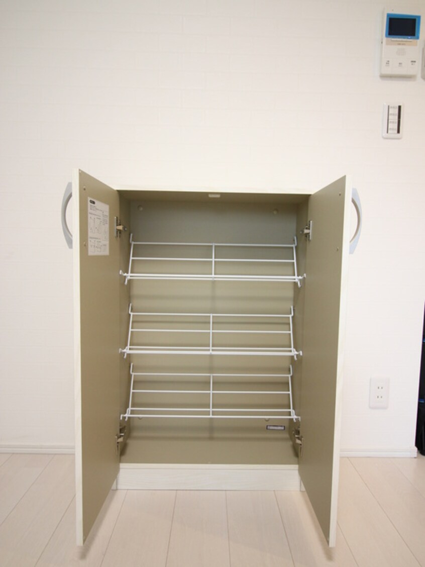 靴箱 フラワーロード柴又