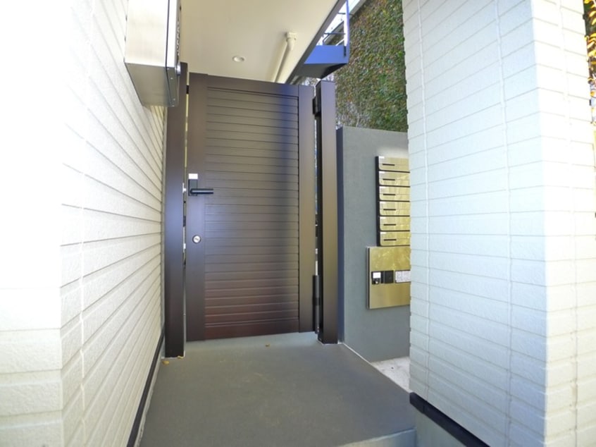 エントランス部分 カーサ・フェリーチェ西新井