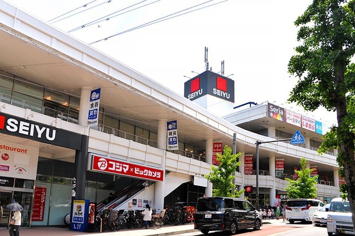 西友二俣川店(スーパー)まで861m ラフィ－ナ－二俣川CENTRAL