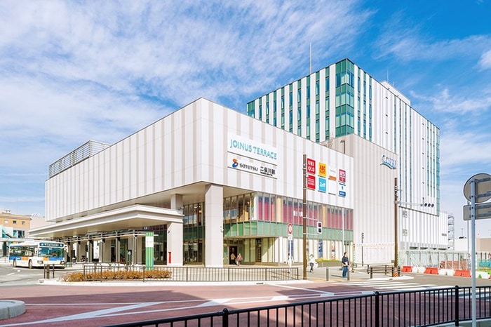 ジョイナステラス二俣川(ショッピングセンター/アウトレットモール)まで372m ラフィ－ナ－二俣川CENTRAL