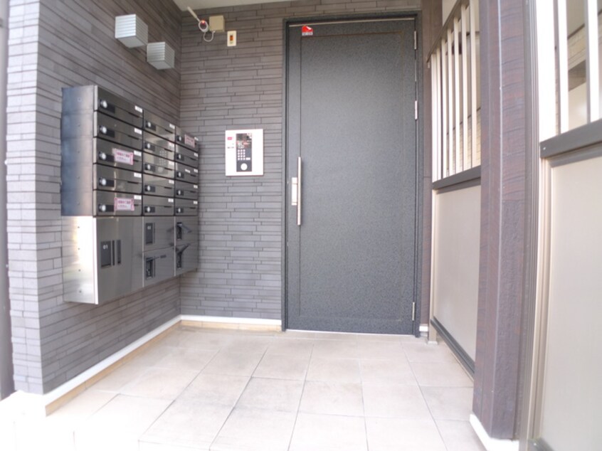 エントランス部分 ニューグレイス