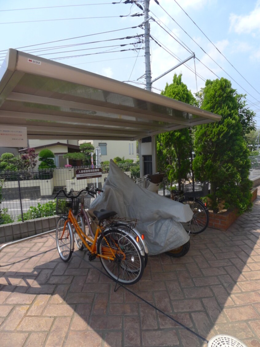 駐輪場 グランパルク