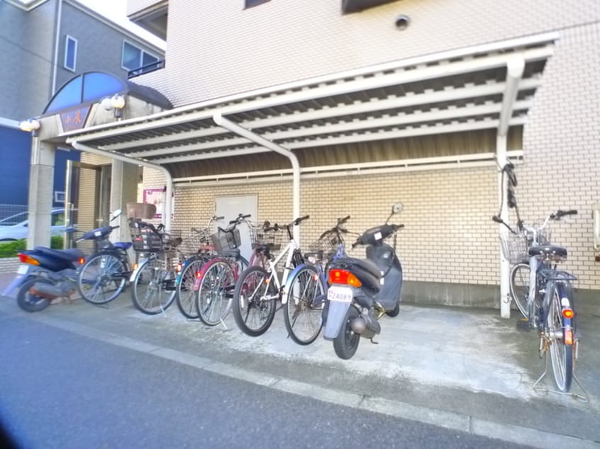 駐輪場 小暮ビル