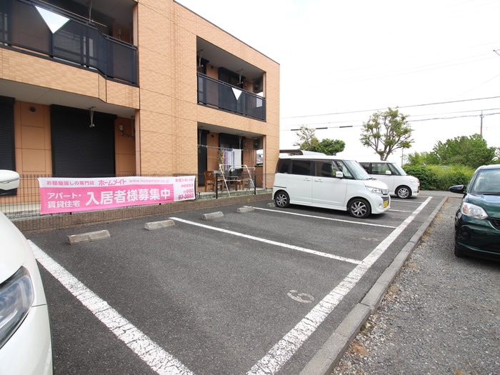 駐車場 グランドフォレスト