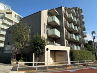 ｵｰﾌﾟﾝﾚｼﾞﾃﾞﾝｼｱ六本木美術館前