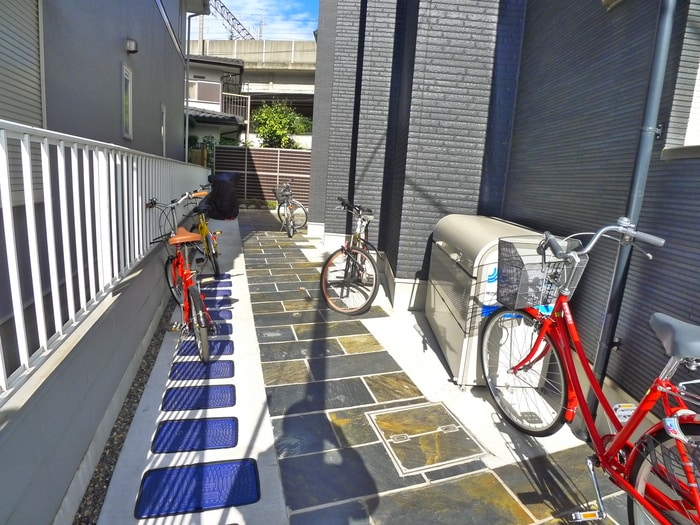 駐輪場 シャルマン稲毛東