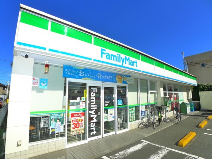 ファミリーマート六町駅前(コンビニ)まで800m ミューノアージュ六町