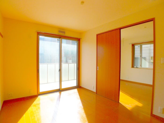 居室 ソレジオ 藤原