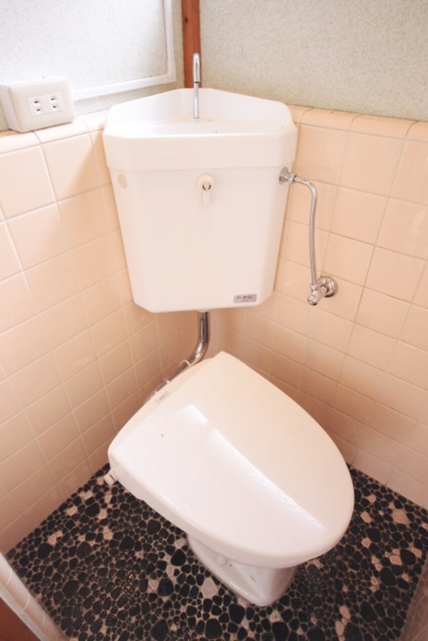 トイレ コーポ高英