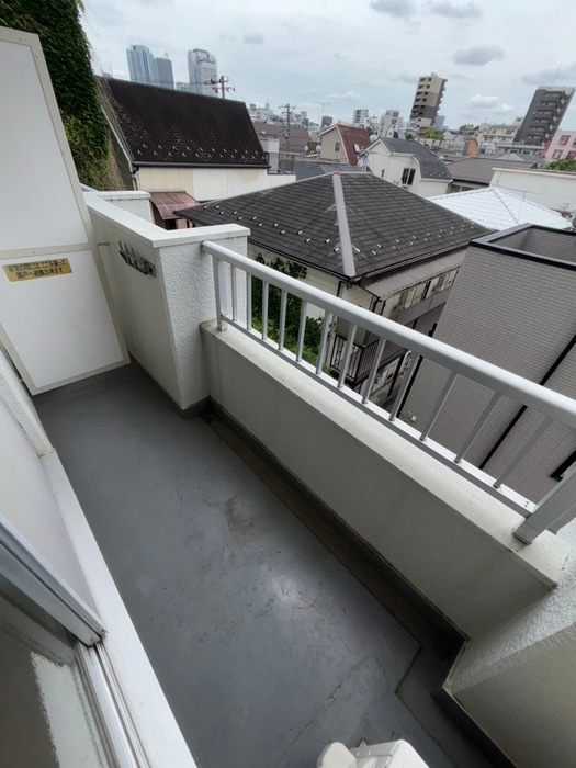 ベランダ・バルコニー エイティハウス