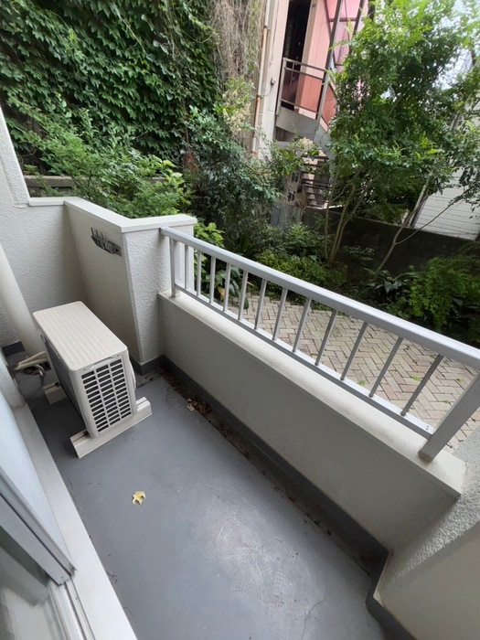 ベランダ・バルコニー エイティハウス