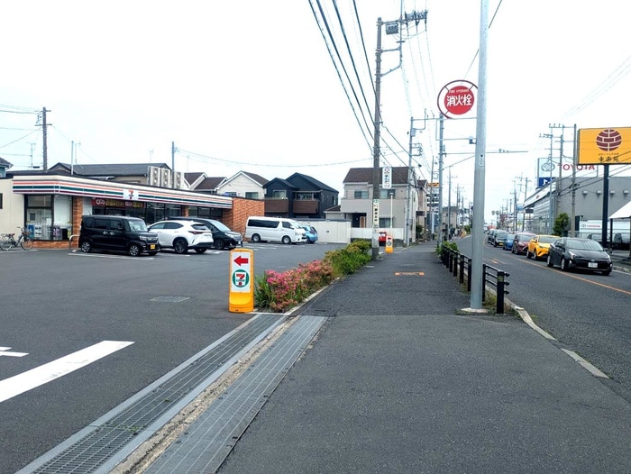 セブンイレブン(コンビニ)まで640m スタ－ブルマンション春日部