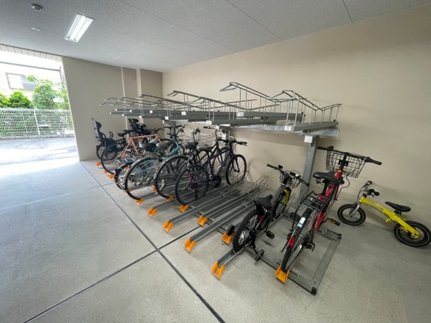 駐輪場 グラシーナ文京