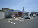 ローソン　泉新橋町店(コンビニ)まで113m アムールＫ