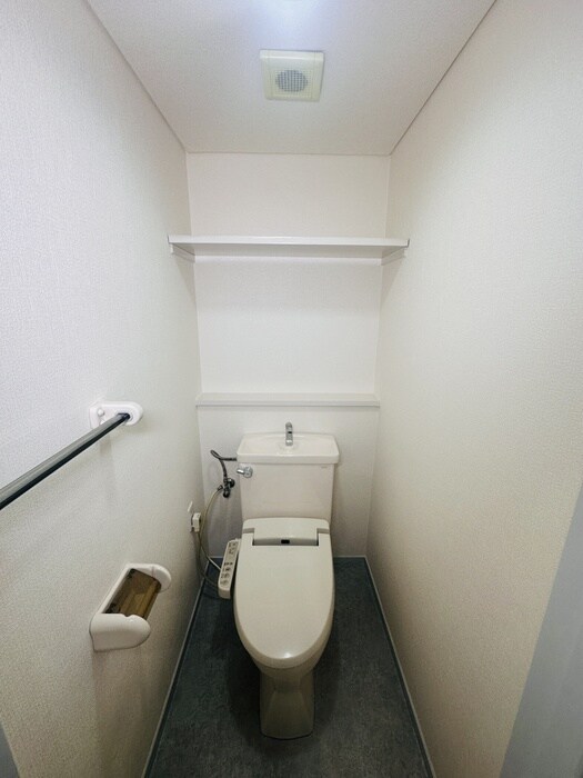 トイレ メゾンドラフィネ宮下