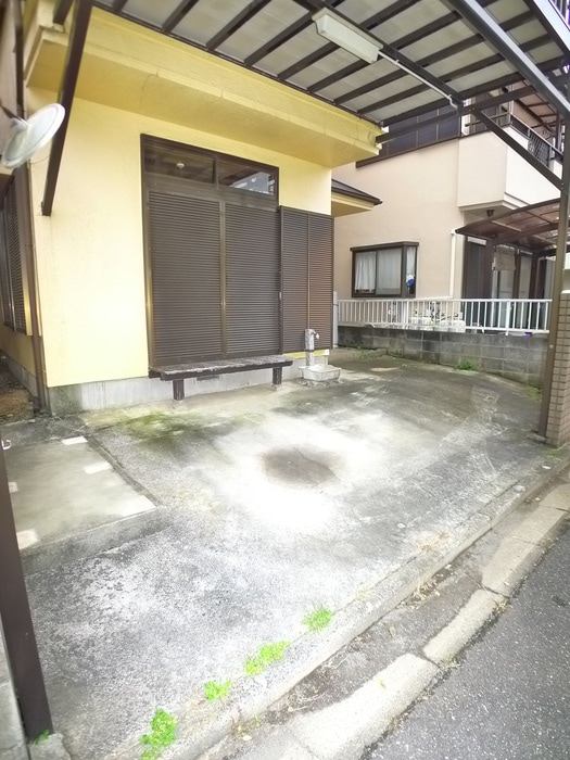 駐車場 武蔵村山貸家