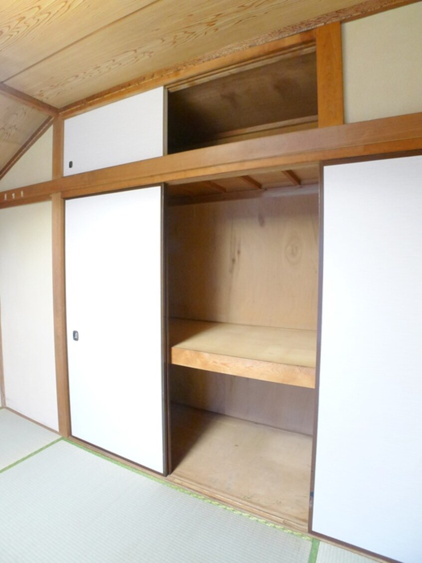 収納 武蔵村山貸家