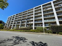 ﾘｰﾃﾞﾝｽｽｸｴｱはるひ野（810）